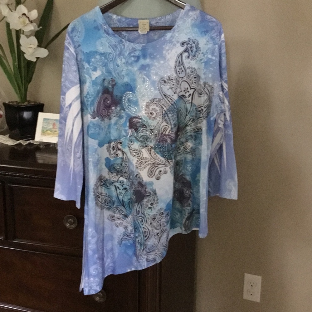 Elegant Blue Paisley Women's Tunic